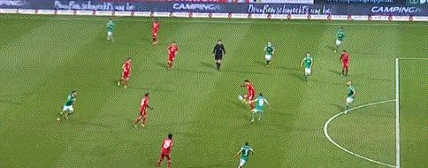 1615648465743035127.gif 2026世界杯手机观看平台-【德甲】莱万三中框+破门 穆勒两助攻 拜仁3比1客胜
